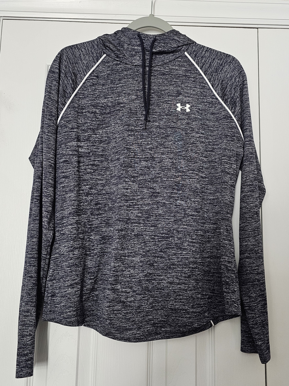Under Armour Women's Heathered Navy Blue Hooded Pullover